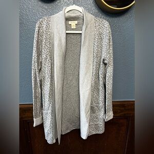 🔥BUY TWO GET ONE 50% OFF🔥
*Discount applied when you create a bundle*